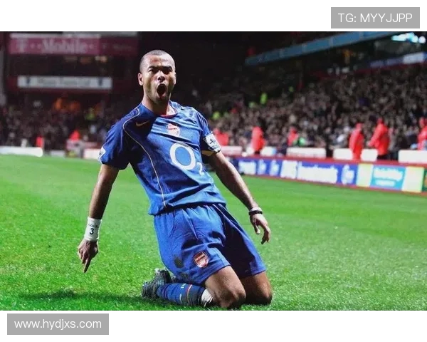 英超名帅球员生涯回顾：从球员到教练的传奇之路