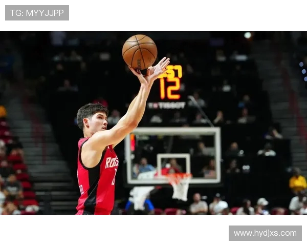 伊森三分球表现亮眼但整体投篮效率仍需提升 伊森三分球表现亮眼但整体投篮效率仍需提升